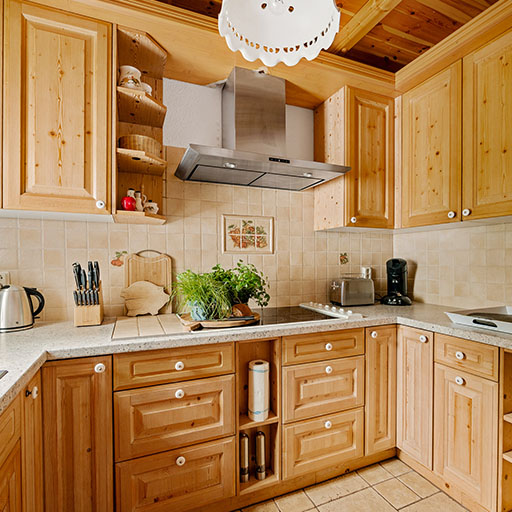 Küchenbereich mit allen Geräten - Ferienhaus Elbingerode - Waldesruh
